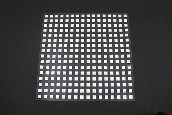 両面テープ 四角型 長辺10mm×短辺6mm 176個×1シート入り（5000NS） | 工業用・仕切りトレー、フィルム、テープ 、ゴムシートの販売｜シーエステックBtoBネットショップ